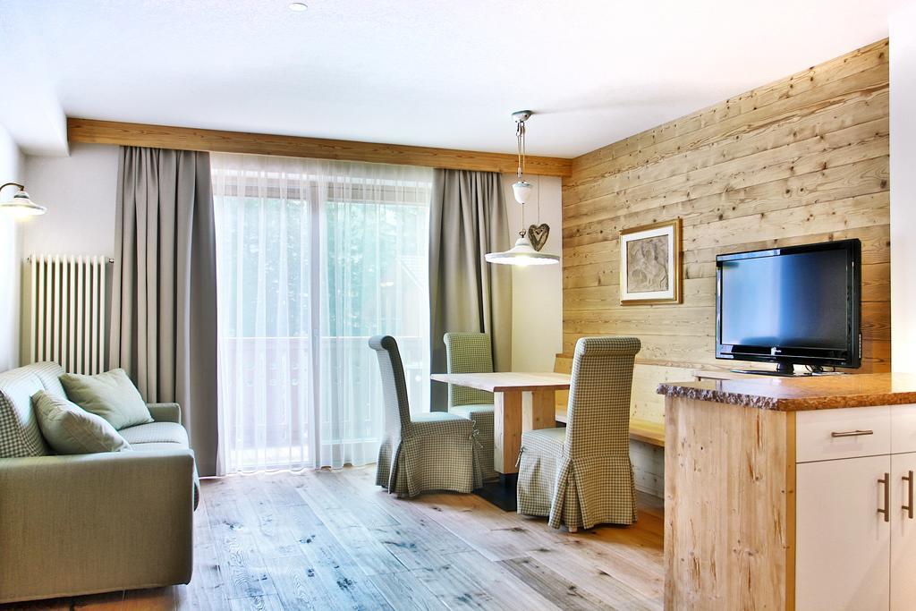 La Bercia Alpine Lodge & Spa La Villa  Extérieur photo